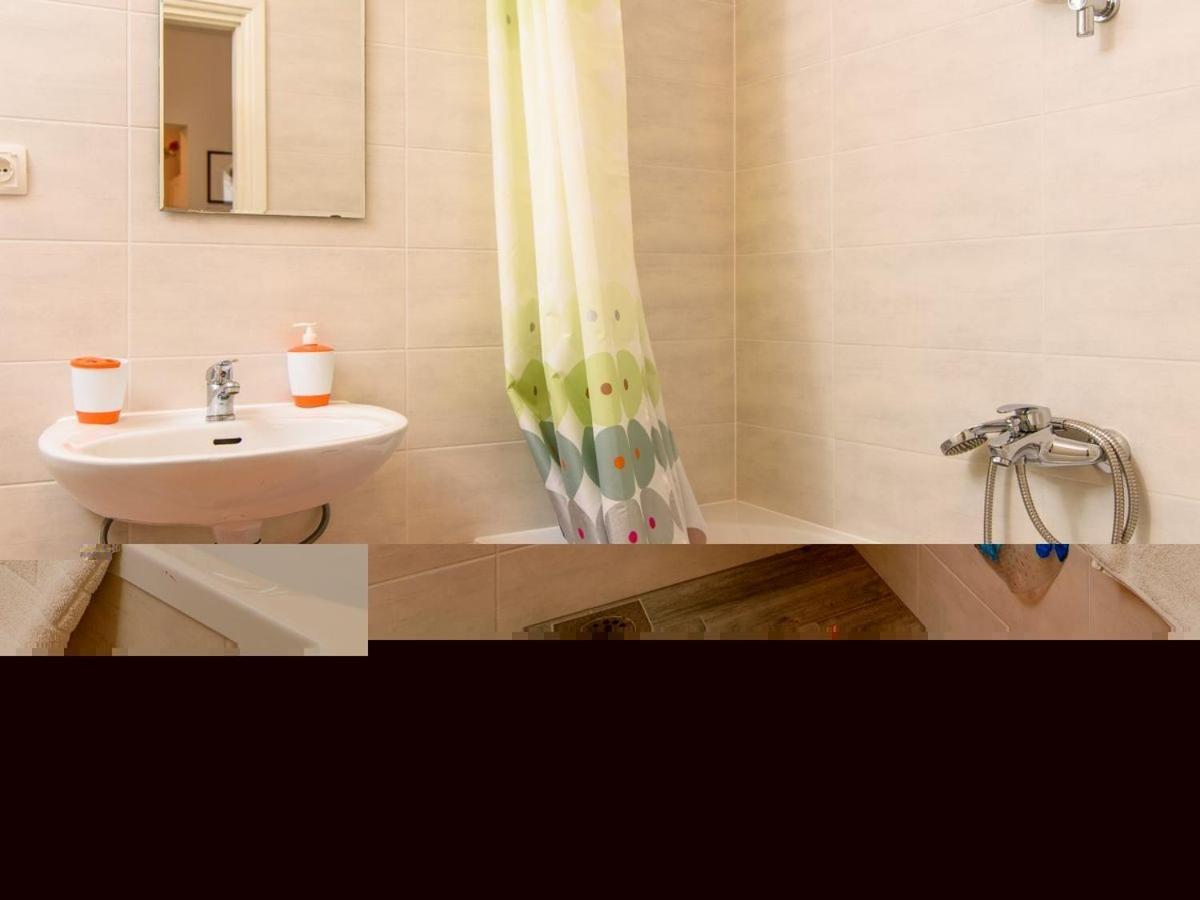 Apartments Beba - Peaceful Location トロギール エクステリア 写真