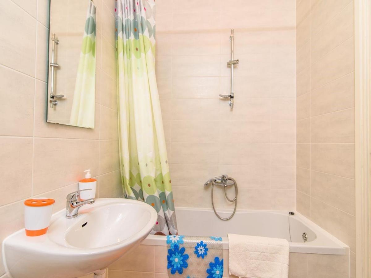 Apartments Beba - Peaceful Location トロギール エクステリア 写真