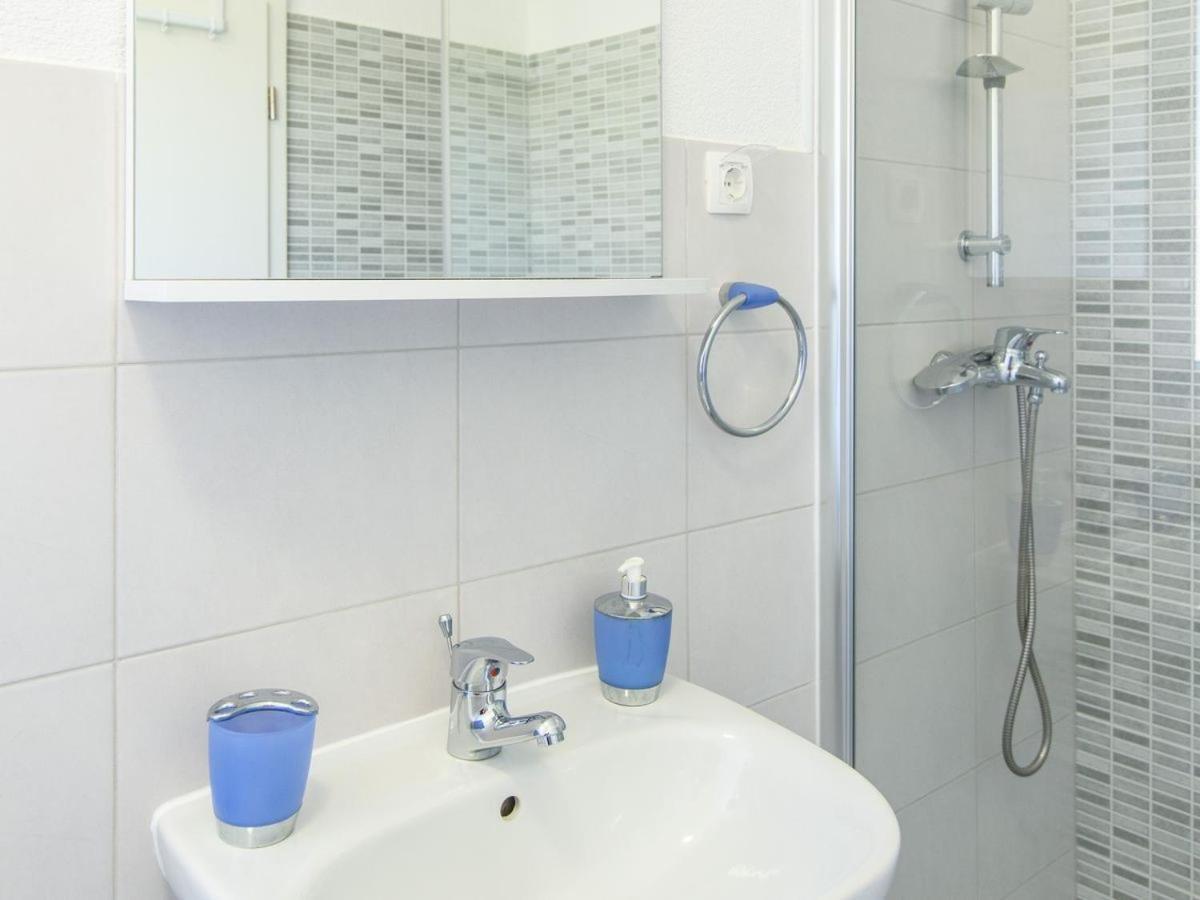 Apartments Beba - Peaceful Location トロギール エクステリア 写真